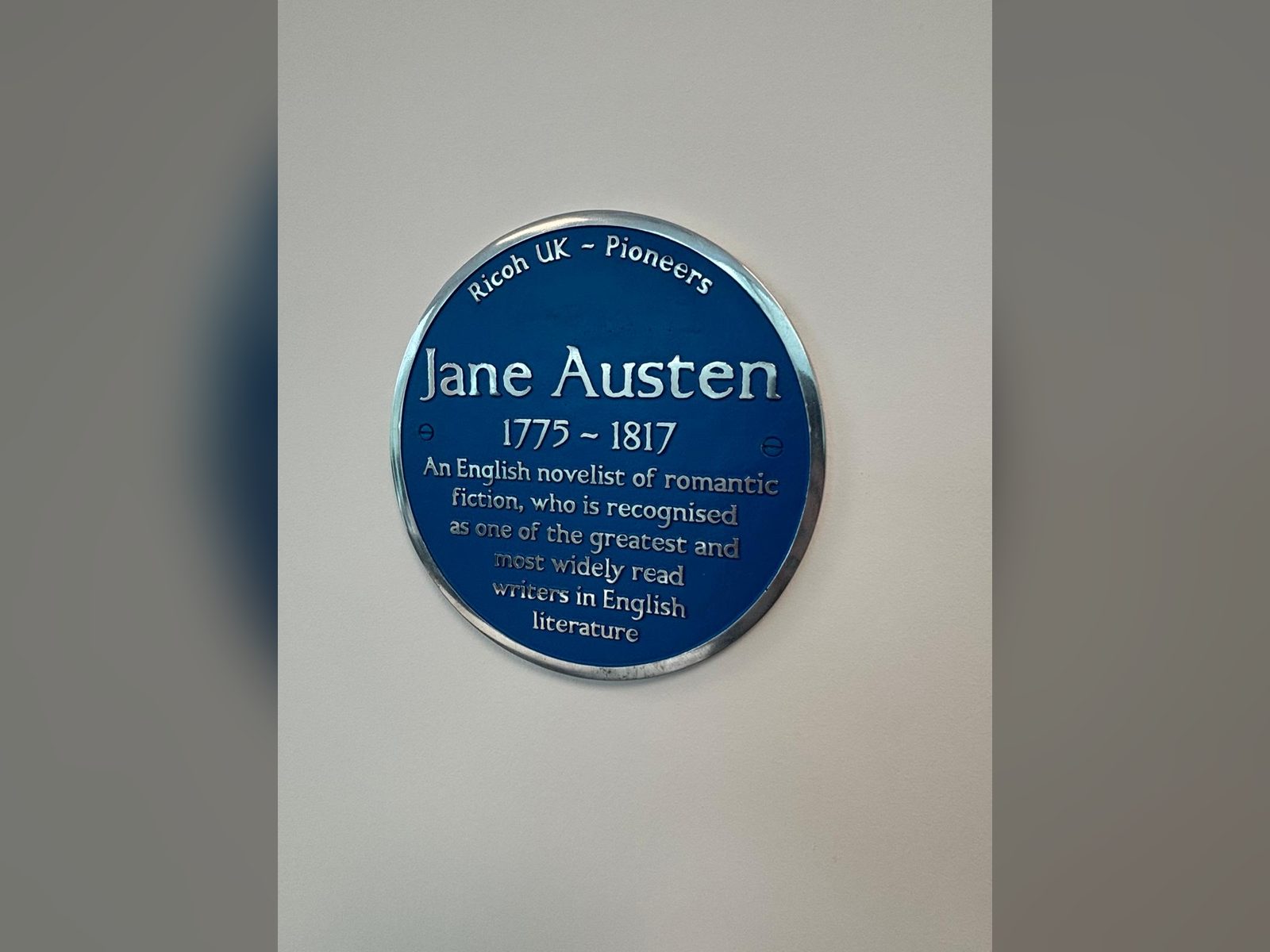 Commemorative blue plaque